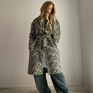 Manteau brocart à motifs