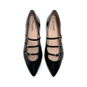 Ballerine a punta nere lucide con cinturini