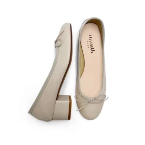 Ballerine in pelle beige con tacco alto