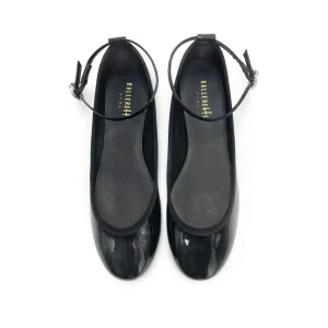 Ballerine nere in vernice con cinturino gioiello