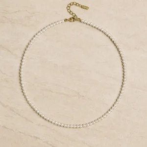 Collier de perles blanches