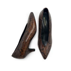 Décolleté in pelle stampa animalier marrone con scollo a V