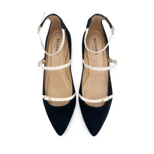 Ballerine nere in camoscio con cinturini panna