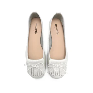 Mocassini da donna bianchi in pelle con frangia