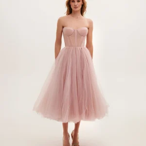 Robe de Soirée en Tulle Rose Poudré – Bustier Élégant