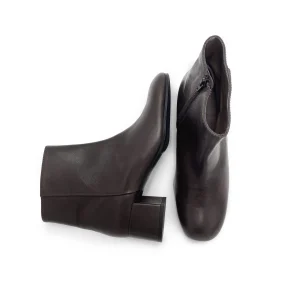 Stivaletti marroni comodi alla caviglia con tacco