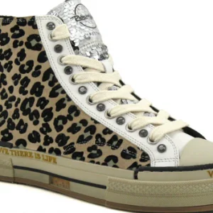 Rebecca White xy51-3