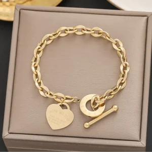 Bracelet acier titane cœur femme polyvalent romantique moderne MAX FOR ME