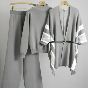 Ensemble femme 3 pièces - poncho maille, pull col roulé et pantalon large style sophistiqué
