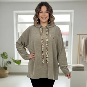 Pull Capuche Cœur Léopard Oversize – Maille Velours Douce – Made in Italy Jusqu'au 54