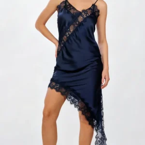 Nuisette Luna Asymétrique – Satin Marine Dentelle – Made in Italy 36-44